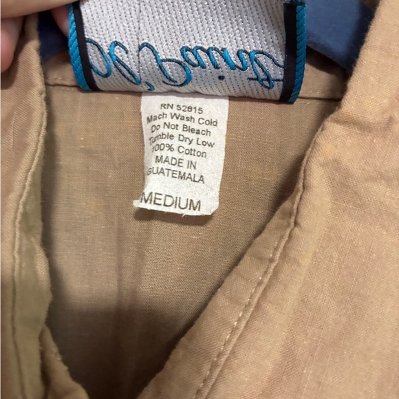 Button Down 🌲 - Picture 4 of 4